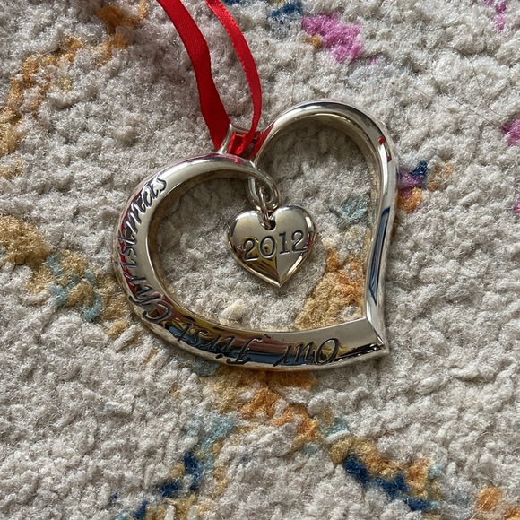 Lenox 2012 Our First Christmas Ornament - Picture 4 of 5